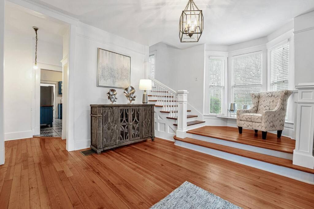Exquisite Two-Story Home Located In Midtown Memphis Dış mekan fotoğraf